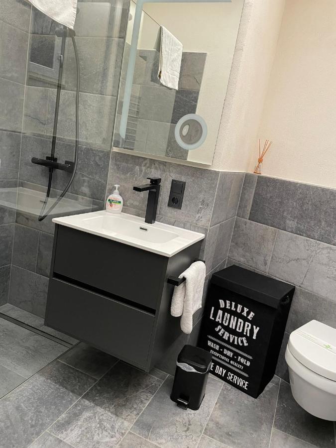 Flow Apartments Etschmann Merano Bagian luar foto
